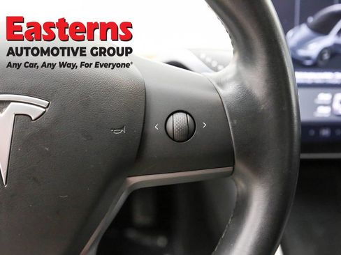 Used 2019 Tesla Model 3 Long Range image 16