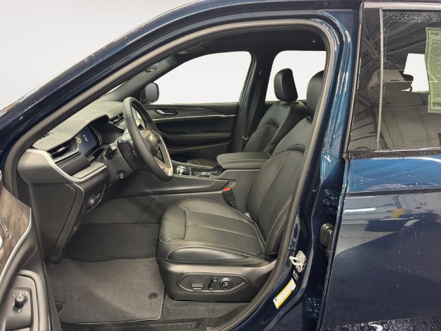 New 2027 Jeep Grand Cherokee L Limited AWD/4WD image 8