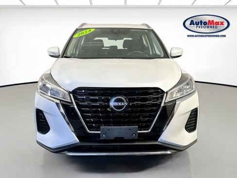 Used 2024 Nissan Kicks SV FWD image 6