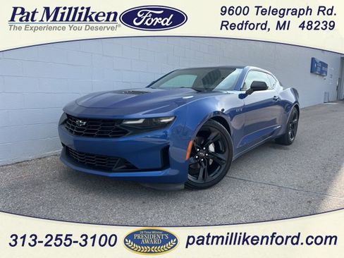 Used 2020 Chevrolet Camaro LT w/ Technology Package image 1