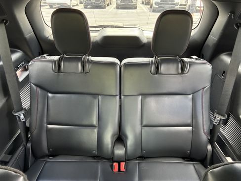 Used 2025 Ford Explorer ST AWD/4WD image 17