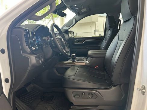 Used 2023 Chevrolet Silverado 1500 LT RWD image 6