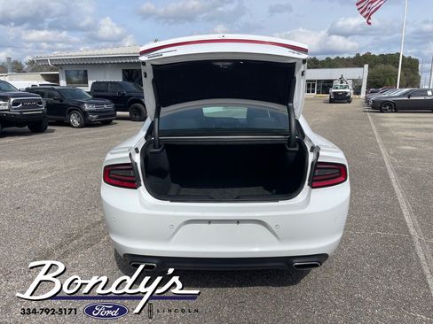 Used 2017 Dodge Charger R/T w/ Plus Group image 14