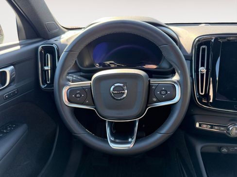 Used 2023 Volvo XC40 Recharge Plus w/ Protection Package Premier image 12