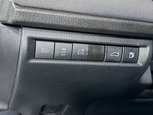 Certified 2025 Toyota Camry LE image 11