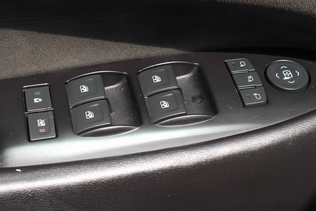 Used 2019 Cadillac Escalade Platinum AWD/4WD image 17