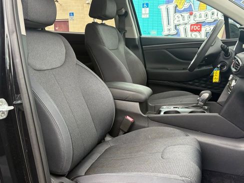 Used 2020 Hyundai Santa Fe SE image 16