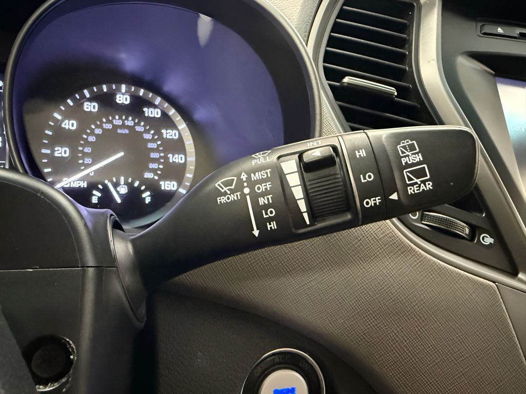 Used 2018 Hyundai Santa Fe Sport w/ 2.4L Value Package 02 FWD image 22