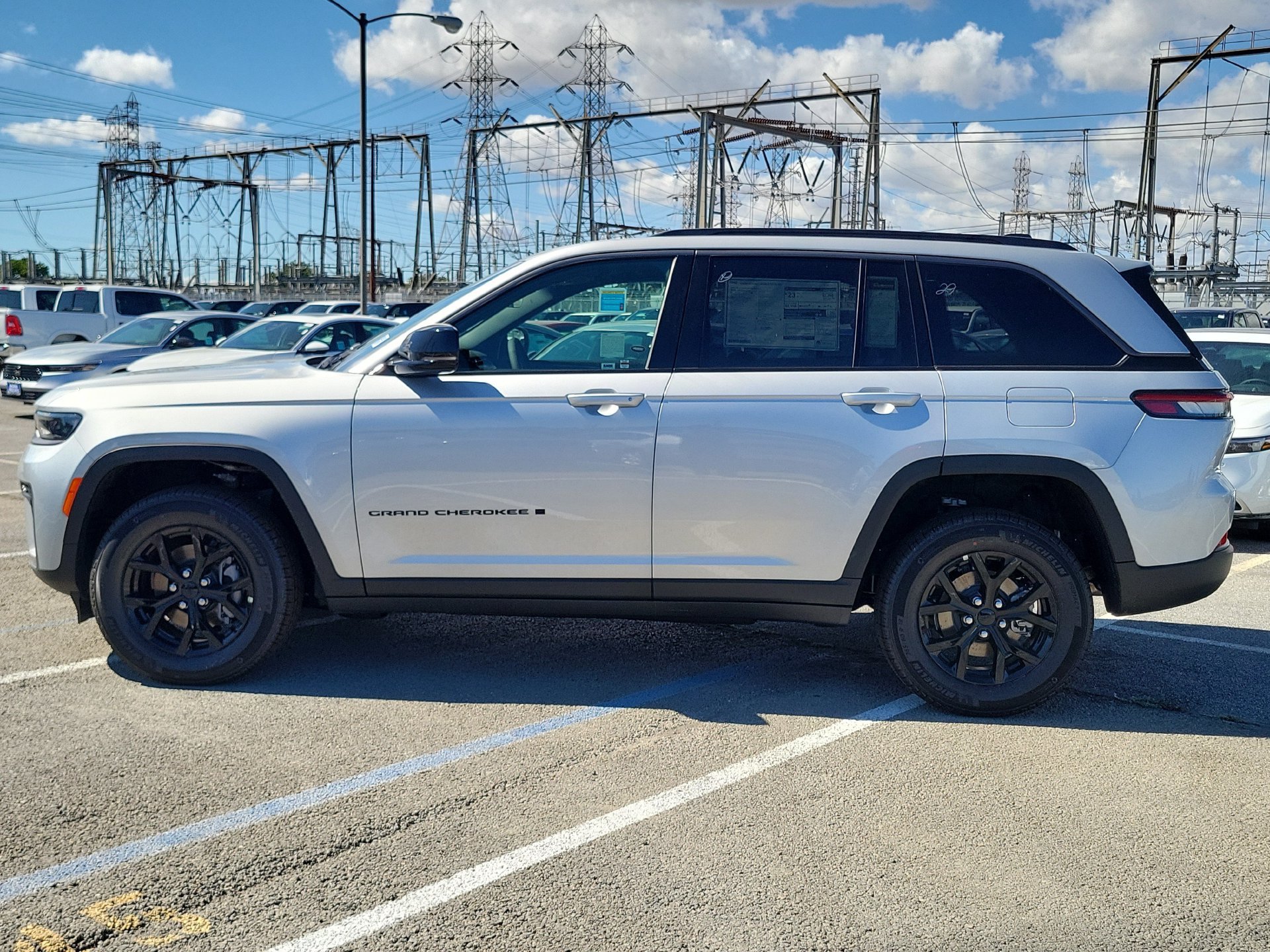 New 2026 Jeep Grand Cherokee Altitude RWD image 22
