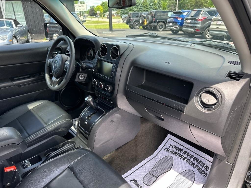 Used 2016 Jeep Patriot High Altitude AWD/4WD image 18