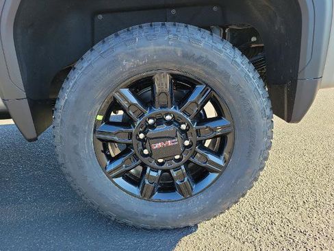 New 2026 GMC Sierra 3500 AT4 w/ AT4 Premium Plus Package image 8