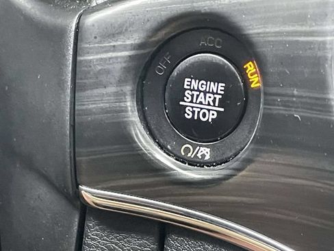 Used 2021 Jeep Grand Cherokee Limited AWD/4WD image 29
