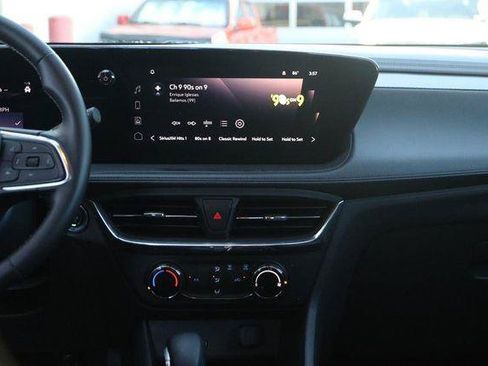 Used 2025 Buick Encore GX Preferred FWD image 22