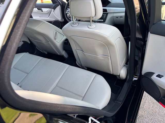 Used 2014 Mercedes-Benz C 250 Sedan image 39