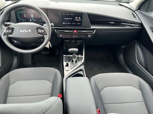 New 2026 Kia Niro LX FWD image 17
