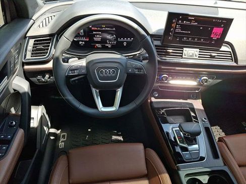 Certified 2023 Audi Q5 2.0T Premium Plus w/ Premium Plus Package AWD/4WD image 2