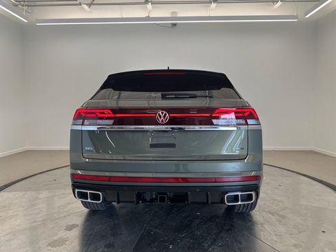 New 2026 Volkswagen Atlas Cross Sport SEL Premium R-Line AWD/4WD image 7