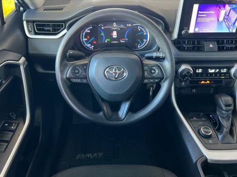 Certified 2024 Toyota RAV4 LE AWD/4WD image 15