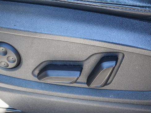 Used 2021 Audi Q5 e Premium w/ Convenience Package image 21