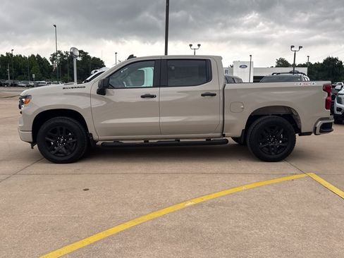 New 2026 Chevrolet Silverado 1500 Custom w/ Turbomax Blackout Package AWD/4WD image 9