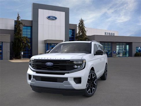 New 2025 Ford Expedition Platinum w/ Platinum Ultimate Package image 2
