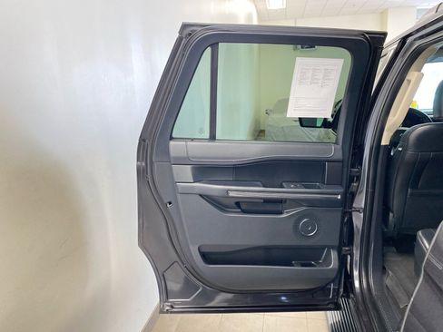 Used 2023 Ford Expedition Max XLT image 10