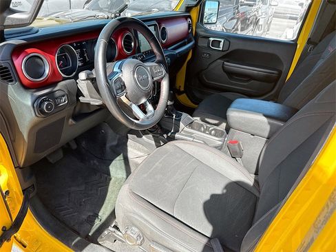 Used 2021 Jeep Wrangler Unlimited Rubicon image 25