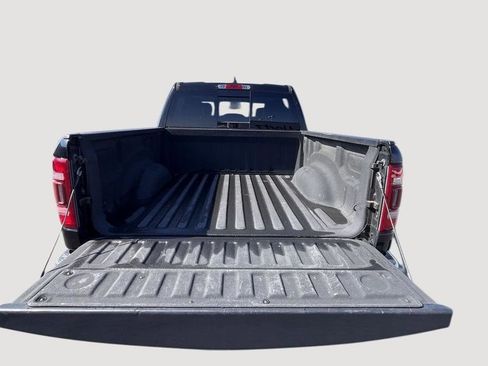 Used 2020 RAM 1500 Laramie image 33