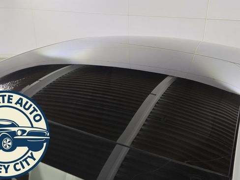 Used 2020 Tesla Model 3 Long Range image 9