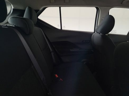 Used 2021 Nissan Kicks S FWD image 19