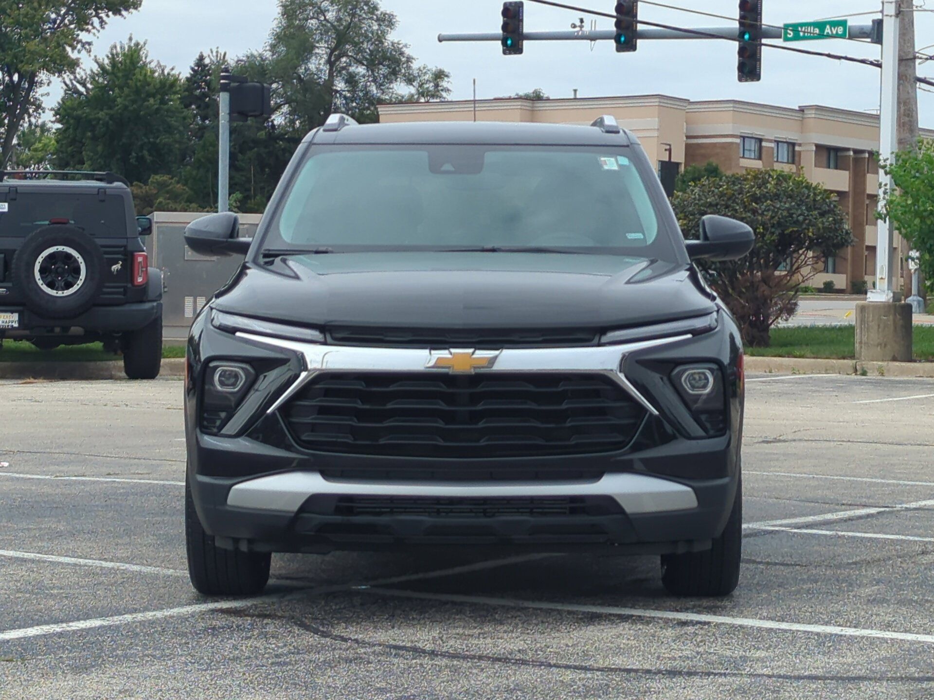 Used 2025 Chevrolet TrailBlazer LT AWD/4WD image 28