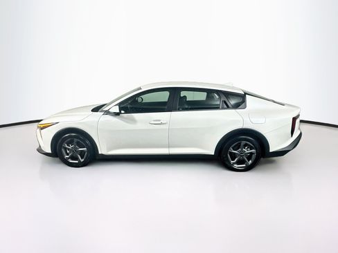 Used 2025 Kia K4 FWD image 4