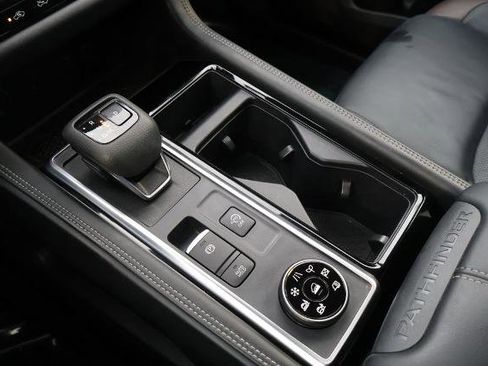 Certified 2023 Nissan Pathfinder Platinum AWD/4WD image 26