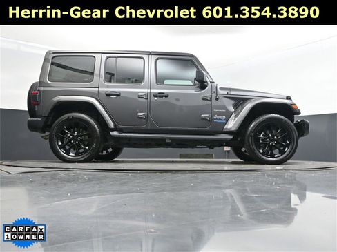Used 2021 Jeep Wrangler Unlimited Sahara w/ Cold Weather Group image 46