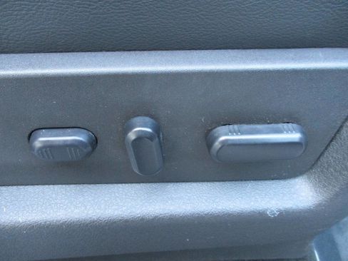 Used 2014 Ford F150 FX4 w/ Equipment Group 402A Luxury image 31