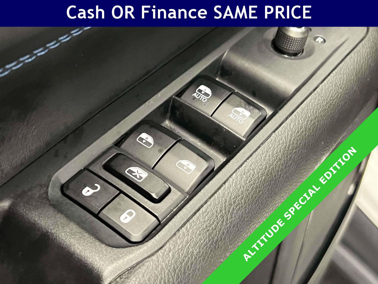 Certified 2025 Jeep Compass Latitude w/ Altitude Special Edition AWD/4WD image 16
