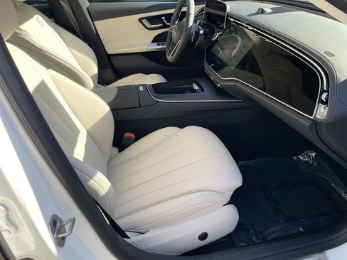 New 2026 Mercedes-Benz E 350 4MATIC Sedan image 44