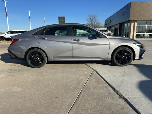 New 2026 Hyundai Elantra SEL Sport Premium image 7