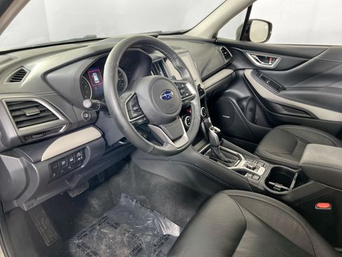 Used 2023 Subaru Forester Limited w/ Popular Package #3 AWD/4WD image 9