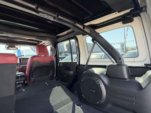 Used 2024 Jeep Wrangler Unlimited Rubicon 392 AWD/4WD image 10