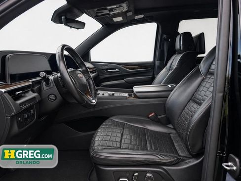 Used 2022 Cadillac Escalade ESV Sport Platinum RWD image 13