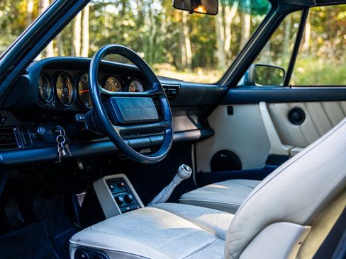Used 1987 Porsche 911 Carrera RWD image 7