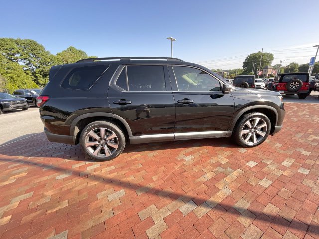 Used 2025 Honda Pilot Elite image 37