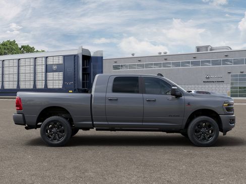 New 2026 RAM 3500 Laramie AWD/4WD image 12