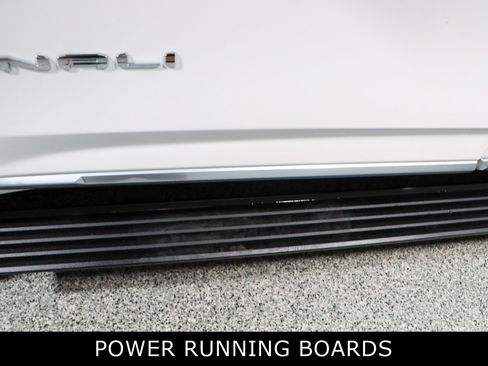 Used 2024 GMC Yukon XL Denali w/ Max Trailering Package image 12