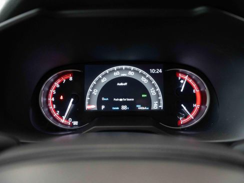 Used 2023 Toyota RAV4 XLE AWD/4WD image 16