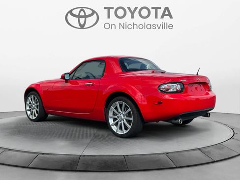 Used 2007 MAZDA MX-5 Miata Grand Touring w/ Premium Pkg RWD image 3