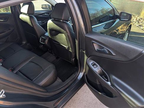 Used 2016 Chevrolet Malibu LT w/ Leather Package image 16