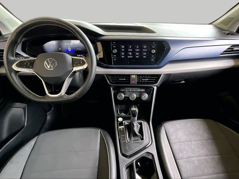 Used 2023 Volkswagen Taos SE w/ Panoramic Sunroof Package FWD image 14
