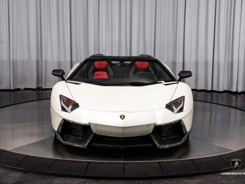 Used 2016 Lamborghini Aventador LP 700-4 image 12